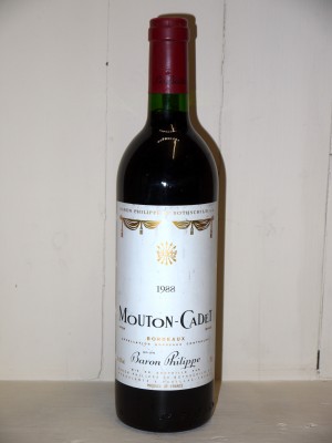 Vins anciens Autres appellations de Bordeaux Mouton Cadet 1988