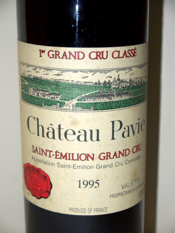 Château Pavie 1995 - Au droit de bouchon