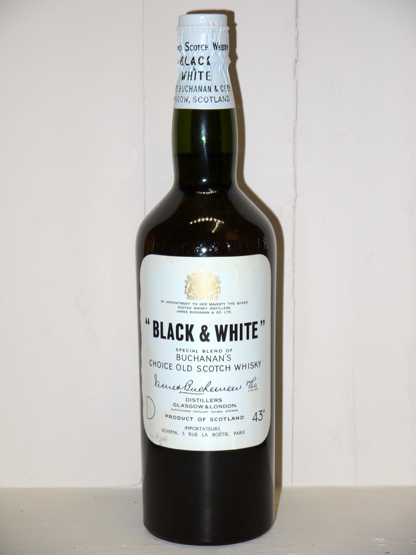 whisky-black-white-annees-60-james-bucha