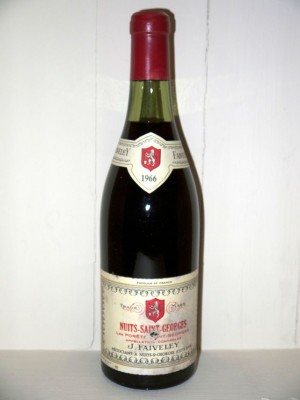 Grands vins Chambolle-Musigny Nuits-Saint-Georges 1er cru Les Porets 1966 Domaine Faiveley